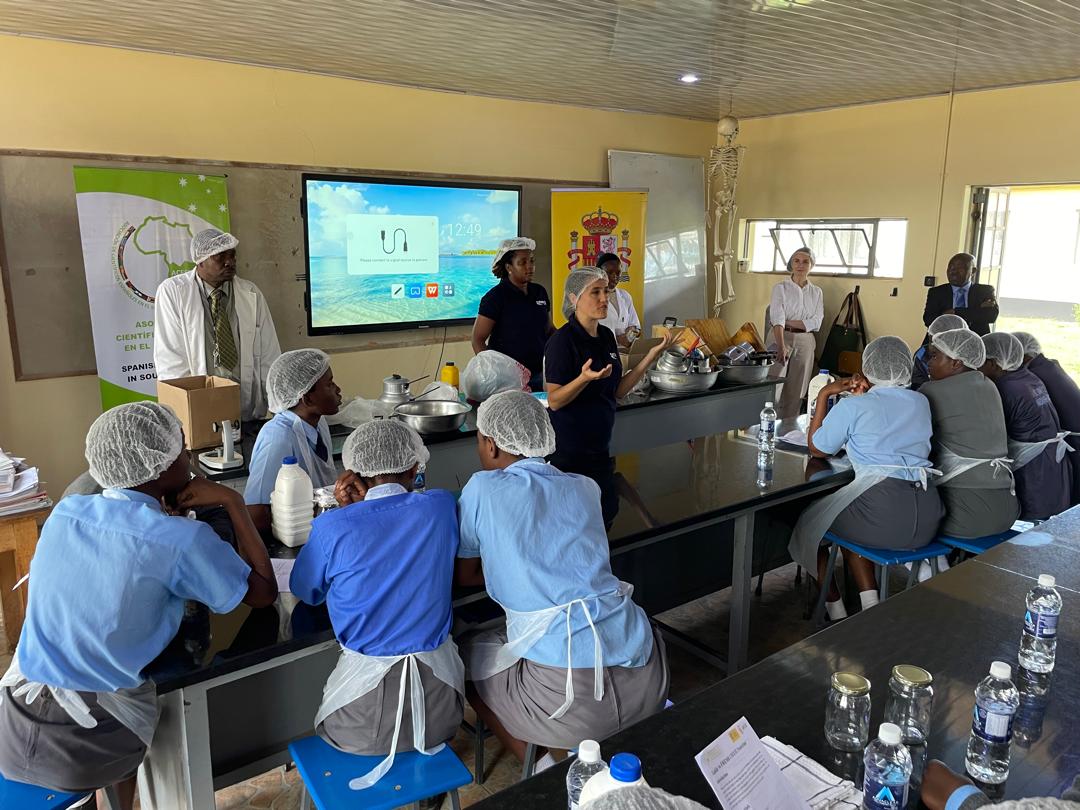 Spain–Zimbabwe School Outreach